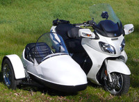 Suzuki Burgman 650 con sidecar
