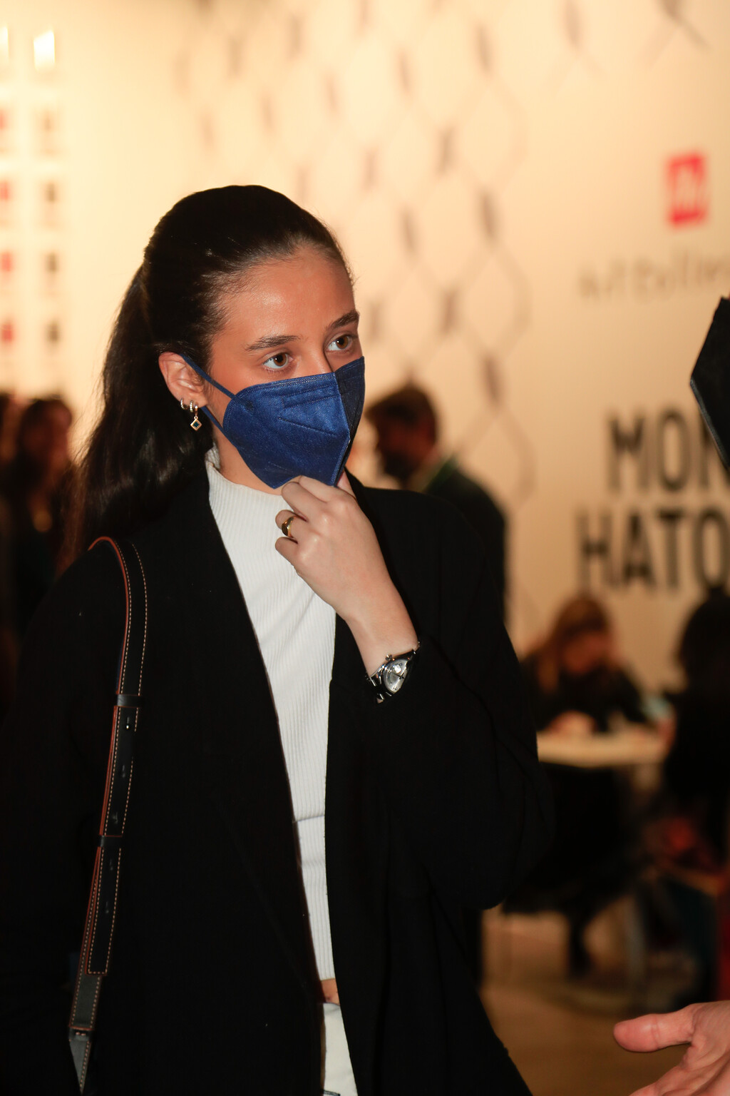 Victoria Federica apuesta por un look de básicos y lo combina con un bolso de lujo