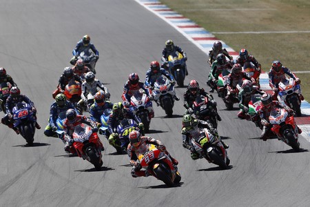 Electrónica, alerones, cascos, gasolina... MotoGP tendrá el reglamento más restrictivo de su historia en 2019