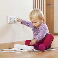 Niños y electricidad: los peligros ocultos que a veces no vemos