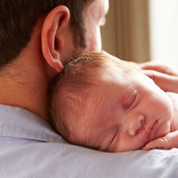 Trabajo confirma que el permiso de paternidad será de ocho semanas en 2019