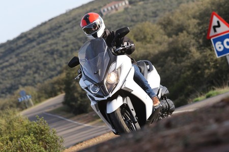 Prueba Kymco Super Dink 125 350 08