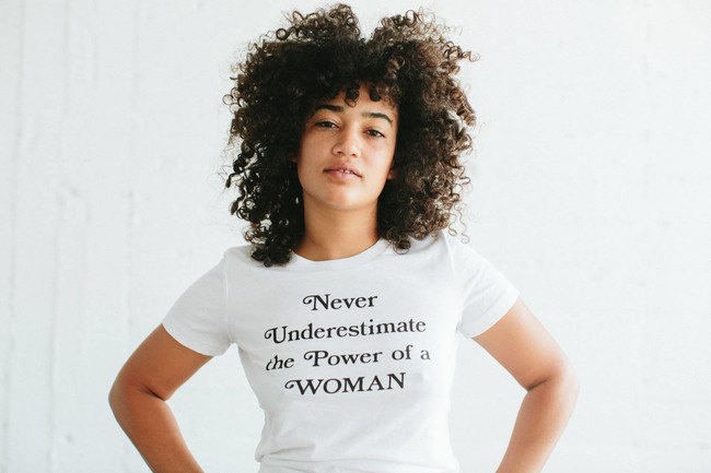 selena gomez camiseta feminista