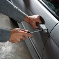 Confirmado: la nueva Ley de Multirreincidencia mandará a la cárcel a los ladrones que se dedican a desvalijar coches