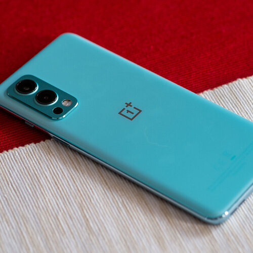 OnePlus Nord 2T
