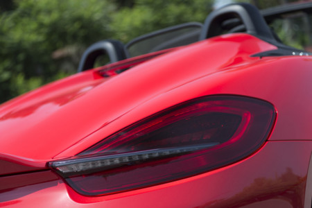 Porsche Boxster Spyder Toma Contacto