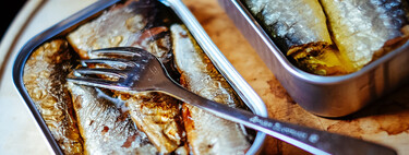 Atún, sardinas o caballa: cuál es la conserva de pescado que deberías elegir en el supermercado por su impacto en la salud 