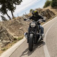 La nueva moto custom basada en la BMW R 18 llegaría con el motor de 109 CV de la BMW R nineT