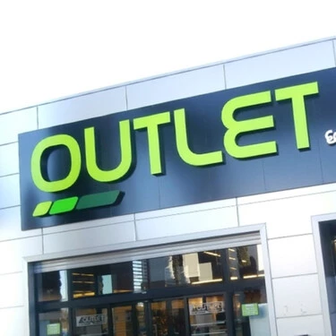 Fachada Outlet 1