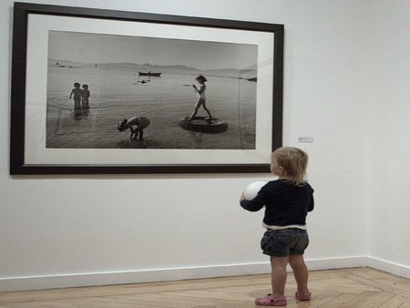 La foto de tu bebé: Lía se acerca al arte