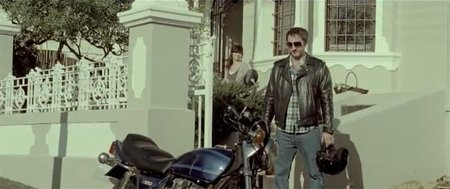 Moteros de cartón y pandereta