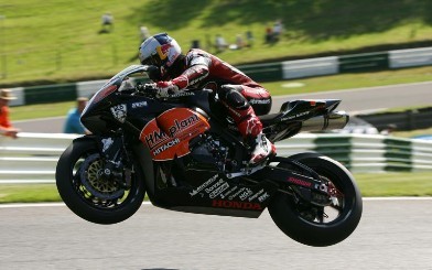 Jonathan Rea firma por Honda Ten Kate