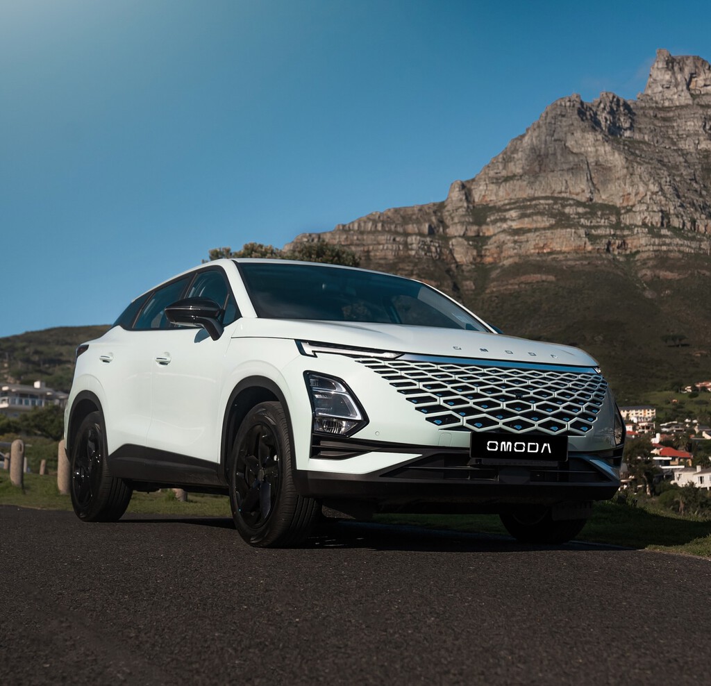 España sufre en el juego de equilibrios del coche eléctrico chino: Chery retrasa un año la producción de Omoda en Barcelona 