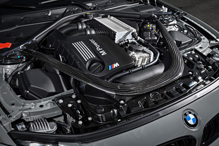 BMW M4 CS detalle motor