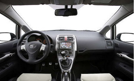 Toyota Auris Sports Study