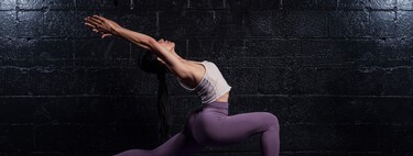Las mejores cinco posturas de yoga para ejercitar tu abdomen  
