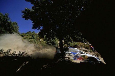 Rally de Cerdeña 2013: Sébastien Ogier marca distancias desde el inicio