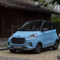 Este microcoche eléctrico es español y se podrá conducir desde los 16 años con el nuevo carnet B1. Ya tiene precio