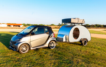 La Cocoon es una pequeña caravana low cost que hasta un smart podría remolcar, por 5.600 euros