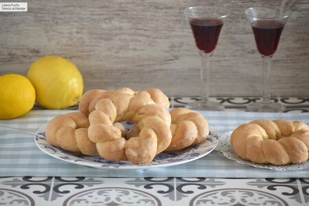 Receta de taralli siciliani, las dulces rosquillas trenzadas típicas de Sicilia para el Día de los Fieles Difuntos