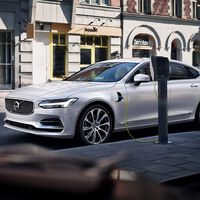 Las ventas de coches eléctricos, híbridos y de gas siguen aumentando en España, con un crecimiento del 29,97% en octubre 