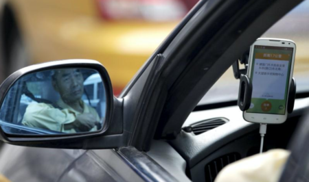 Apple invierte 1.000 millones de dólares en Didi, el competidor de Uber chino