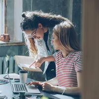 A la generación Z le contaron que el éxito laboral era tener un buen salario. Tener más vida se ha convertido en su nuevo lujo 