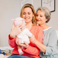 "A mis suegros no les gusto como madre de sus nietos". Tranquila, intenta tener una relación cordial sin cambiar tu forma de criar 