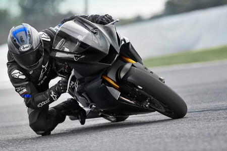 Yamaha R9 1 2024