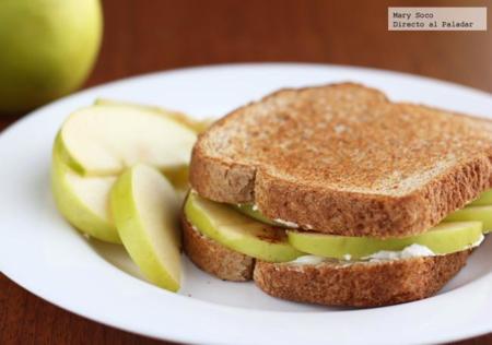 Emparedado de manzana y queso crema. Receta