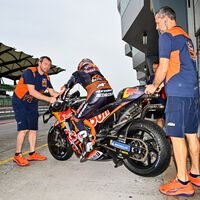 Efecto suelo: El arma secreta que Red Bull le podría haber traído a KTM en MotoGP y que Dani Pedrosa ya ha probado