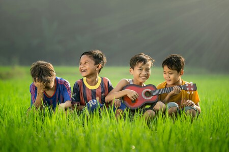 Um estudo de neurociência confirma: crianças que aprenderam a tocar um instrumento desenvolveram uma habilidade essencial para a vida.