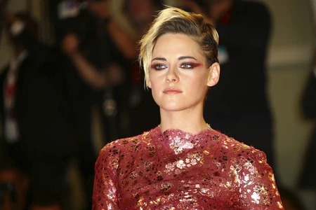 Kristen Stewart capta todas las miradas en la alfombra roja del estreno de 'Seberg' en el Festival de Venecia 2019