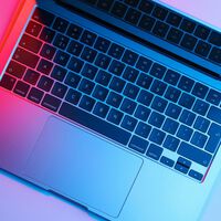 Desk Setup: como os monitores e acessórios Dell ajudam a criar um ambiente de trabalho minimalista e eficiente