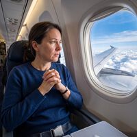 Por que dirigir parece seguro, mas é 626 vezes mais perigoso do que voar? Estudo revela a psicologia por trás do medo de avião explica como a ilusão de controle faz pessoas trocarem o ar pela estrada 