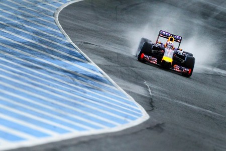 Helmut Marko cifra en 165 CV la diferencia entre el motor Mercedes y el Renault