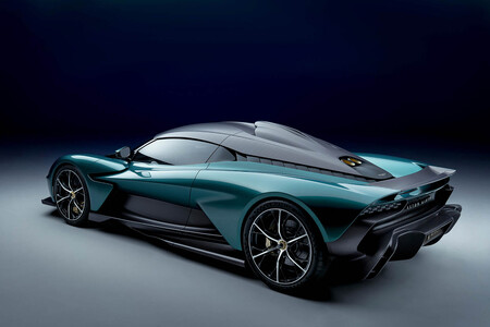 Aston Martin Valhalla 2024