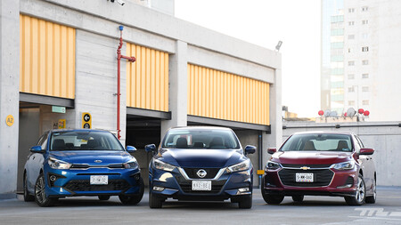 Nissan Versa vs. Chevrolet Onix vs. KIA Rio, comparativa: un duelo de best-sellers en México (+ video)