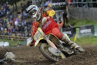 Clement Desalle recorta diferencias en MX1. Ken Roczen vuelve a ganar en MX2