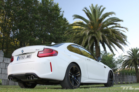 Jeremy Clarkson dice que el BMW M2 es su nuevo M favorito ¡y lo compara con un robot sexual!