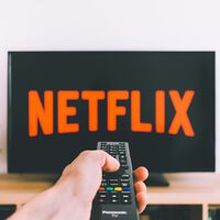 Pare de perder horas escolhendo filmes na Netflix e descubra como dominar o algoritmo para encontrar os melhores títulos 