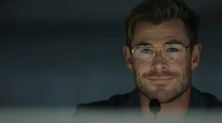 Chris Hemsworth y Netflix manipulan emociones con química en 'Spiderhead', su mezcla de Black Mirror y El juego del calamar
