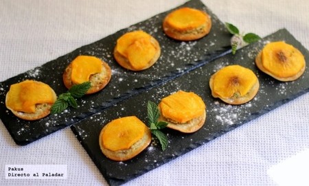 Pastelitos de melocotón, almendras y pistachos. Receta