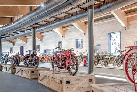 Así ha quedado el museo Top Mountain Crosspoint tras incendiarse con más de 300 motos clásicas en su interior