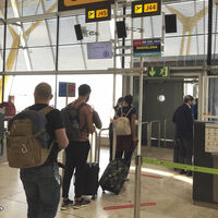Unidas Podemos pide que se prohíban los vuelos para trayectos que se puedan hacer en 4 horas de tren