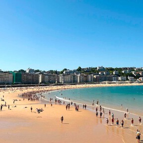 Dos turistas alquilan un Airbnb en San Sebastián para un mes, pero se van a los diez días: “Sentíamos que no quedaba nada por hacer” 
