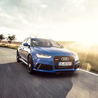 El Audi RS6 Performance Nogaro rinde tributo al RS2 con su color azul y 705 hp