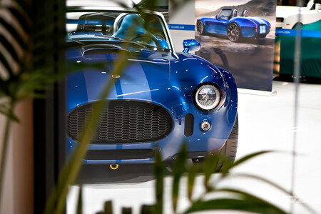 AC Cobra GT Roadster