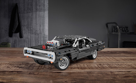 Este es el Dodge Charger de 'Fast & Furious' de LEGO Technic, para disfrutar en casa como Toretto en su garaje