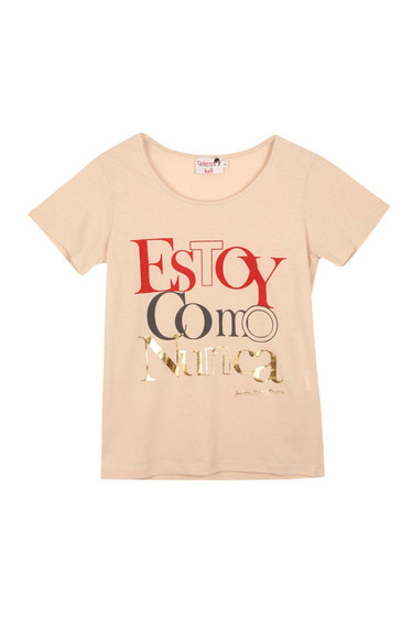 La moda habla en camisetas con mensajes